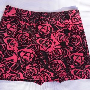 NWOT Express Skirt/Short w Rose Design (US0)